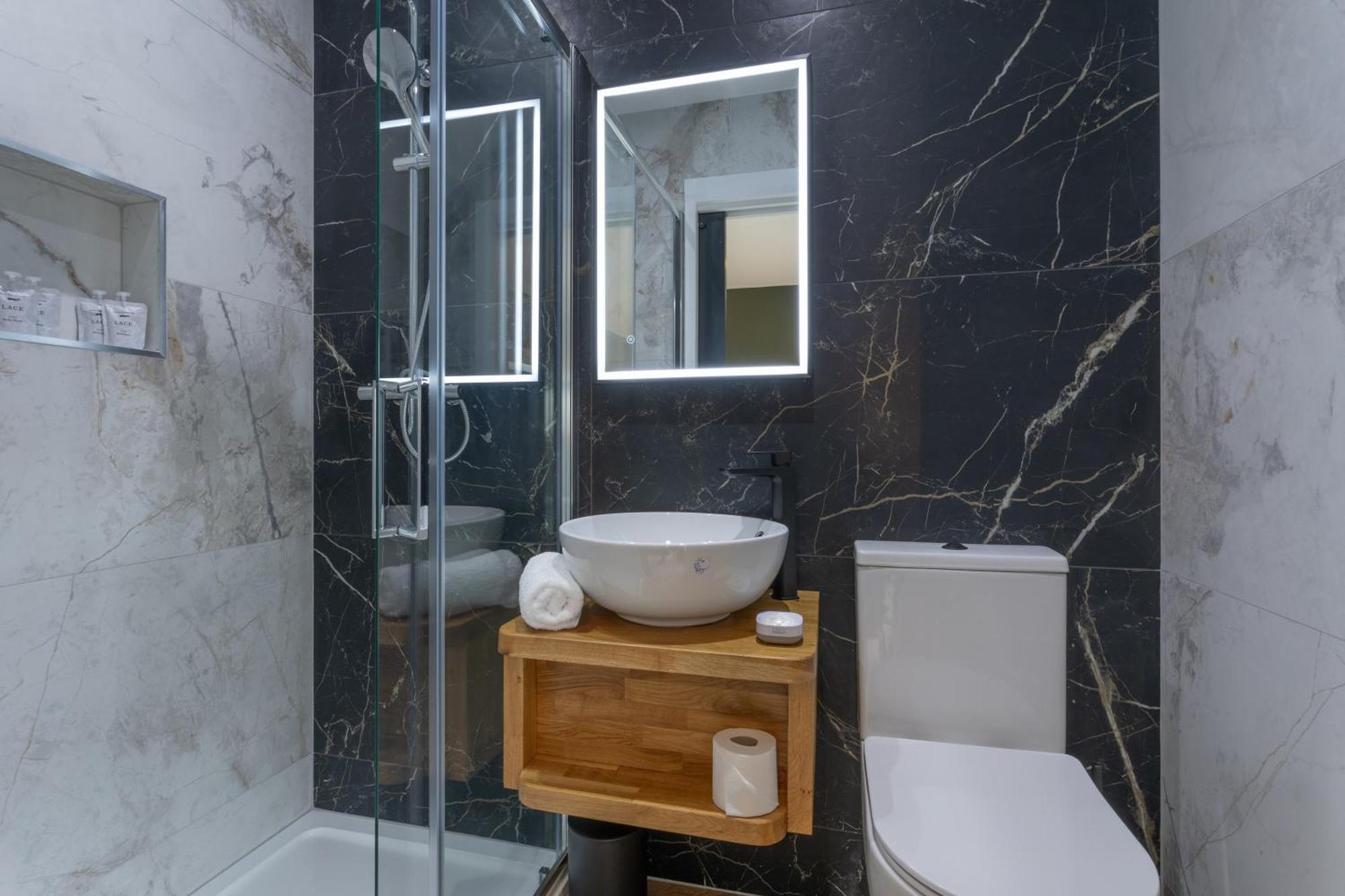 Hotel 34 On The Hill - Boutique Townhouse à Galway Extérieur photo